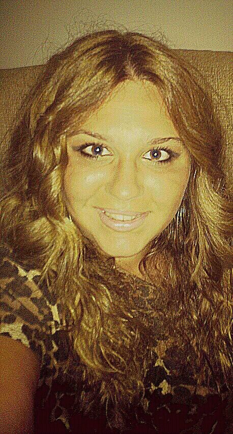 A veces intento ser normal, pero me aburro y vuelvo a ser yo misma. ;-)