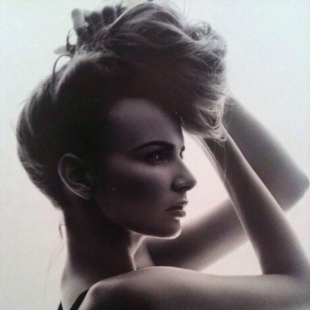 NadineCDivas's profile picture. Nadine coyle officially a mammy