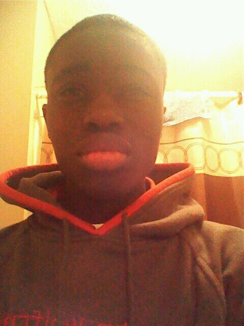 famousboy98 Profile Picture