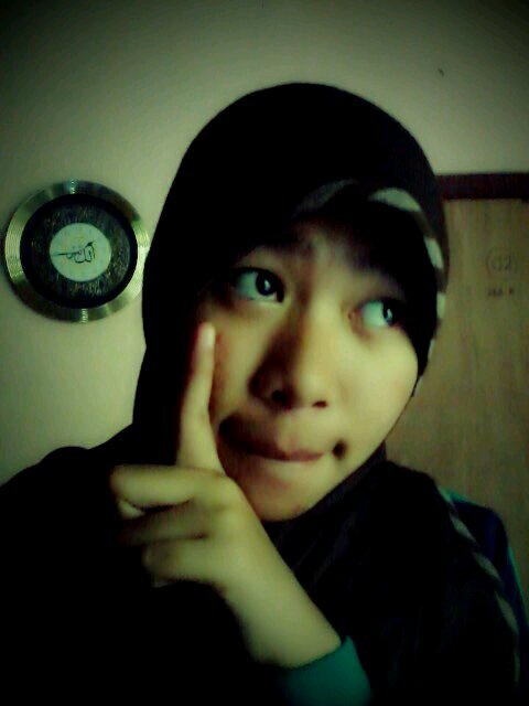 humorous,like a romantic something,16y.o| hdup utk org yg mencintai dan dicintai utk mjd baik,shbt terbaik utk mjd tulus dan musuh terhebat utk mjd kuat;)