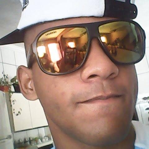 http://t.co/hjNsI7AdFp ( MUSICA NOVA )