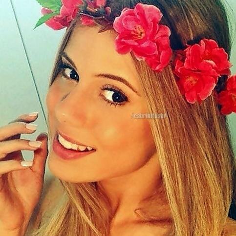 FC existente num total de 4 anos.
Dona: @talissafreitass .Twitter criado em: 19-07-2011
Oficializado e seguido pela @carolcabrino