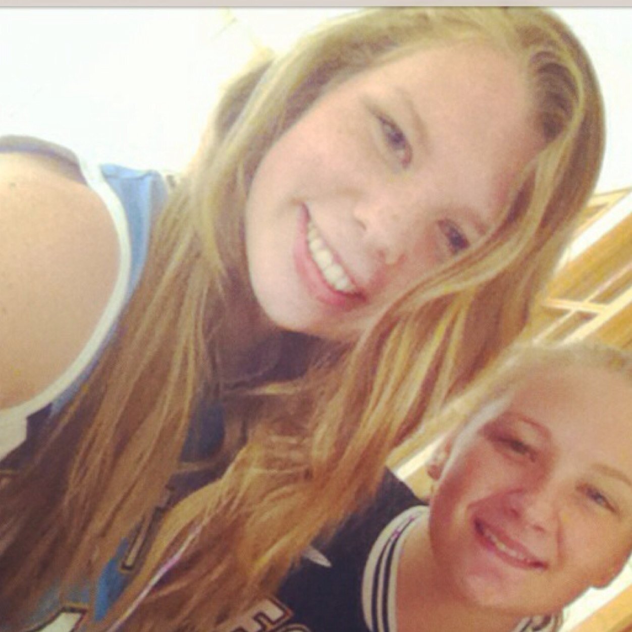 thatonefitbitch's profile picture. Field hockey, running and eating.