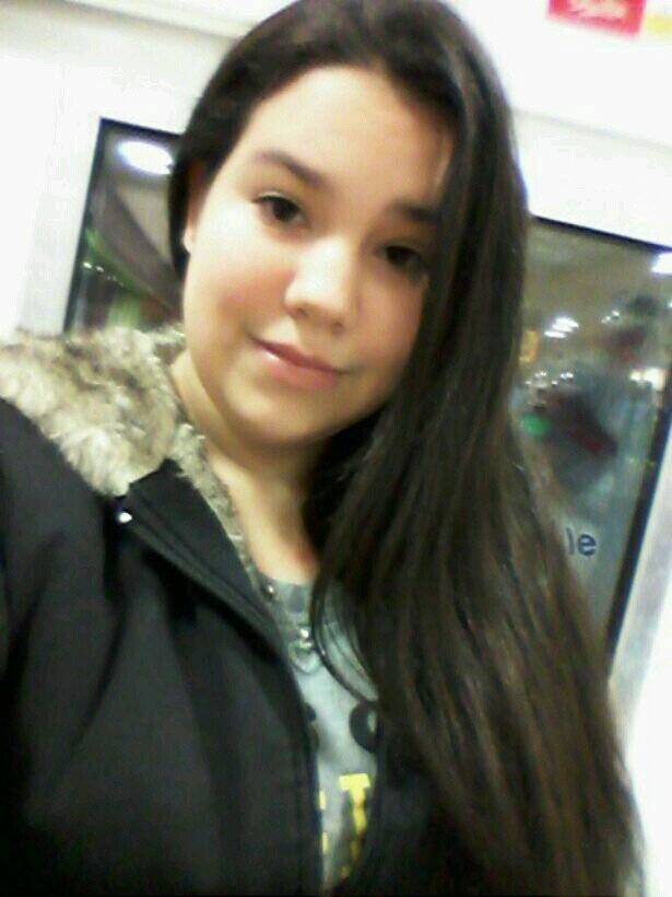 my name is Stephanie Reyes .I like all sports and spending time with family and friends .I love my boyfriend jermaine Rodgers 11/24/13 3 .. follow me:)