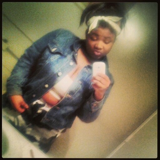 ♥ Sincee Youre already Here , Gone and Retweet Me , Qoute Me & Favorite Me .. Follow Me too I Follow baack unfollow me GOT THE APP & ima unfollow You  ♥