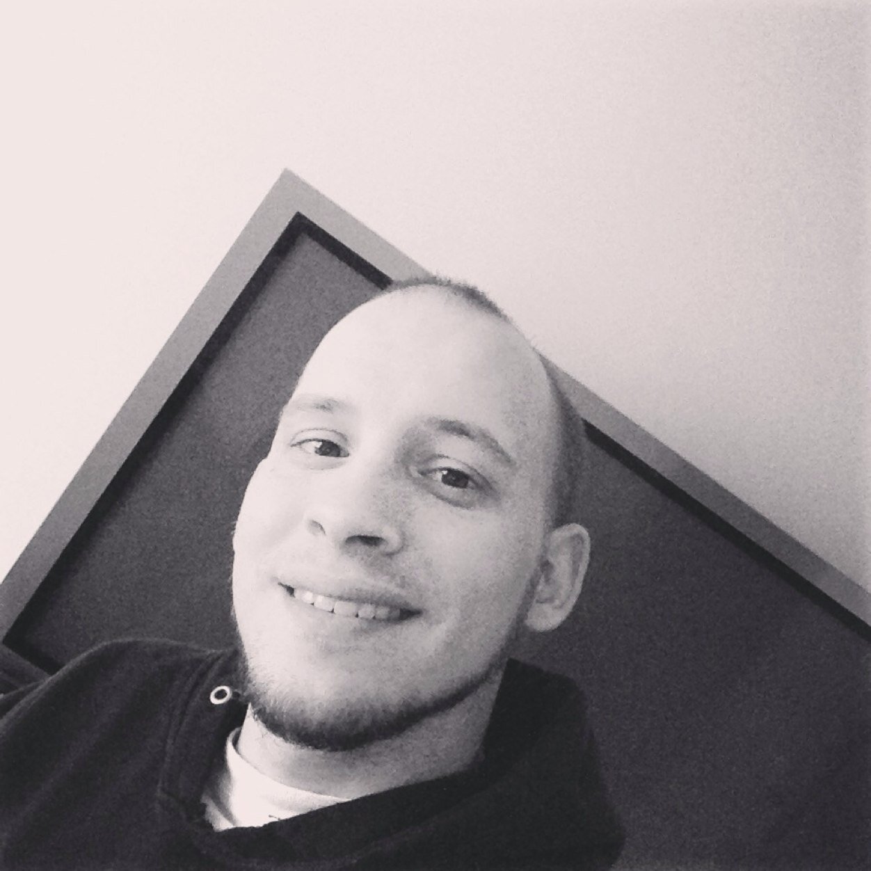 whiteboiswagg32's profile picture. 