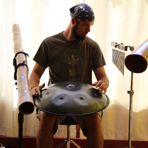 Artist | Musician | World Traveler
Building bridges between cultures with music...  Listen at http://t.co/A43Jht5Hue
