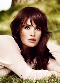 Technology is kind of my thing. I can always be found with wires in my pocket. Why my parents named me after a bird I will never know. [THG RP]