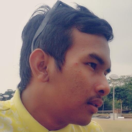 Assalamualaikum - Nme saya Wan Aqmar - 17 tahun - I'am single here - SMK TINGGI MELAKA