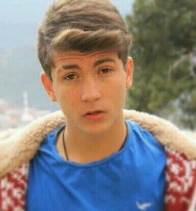 اووومااي قااد        ‏هيييييلب!!    مي مكتوووف*_*