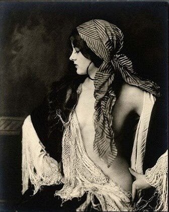 we are all wanderers on this earth, our hearts are full of wonder, and our souls are deep with dreams.
- gypsy proverb