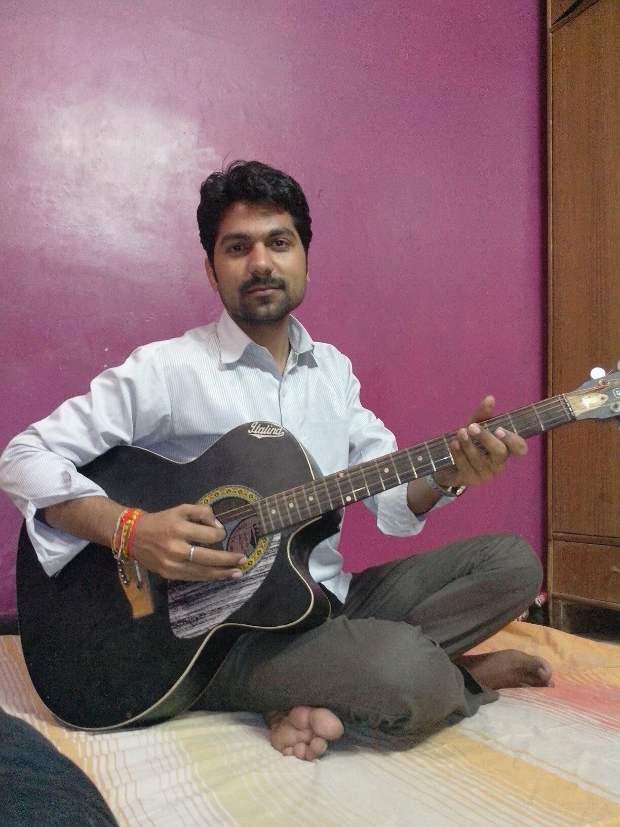 SaurabhShukla_7's profile picture. 