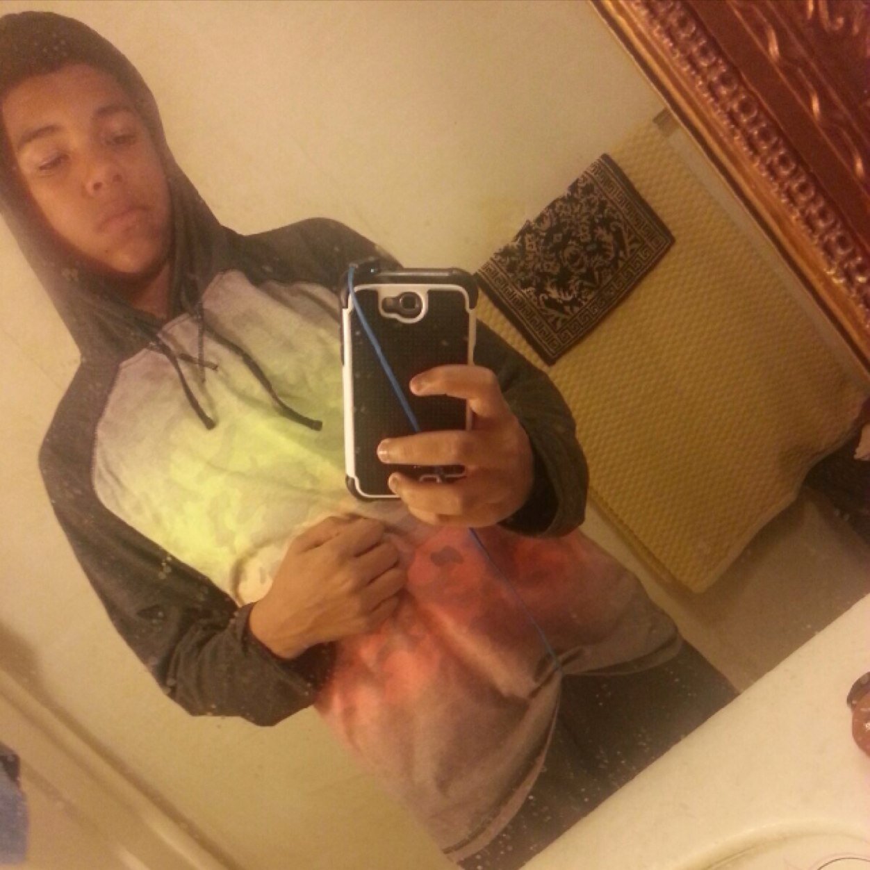 Graphic Designer in the making!
Clothing Designer.