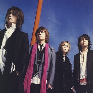 News and info about the Japanese band L'Arc~en~Ciel and the solo works of the members.