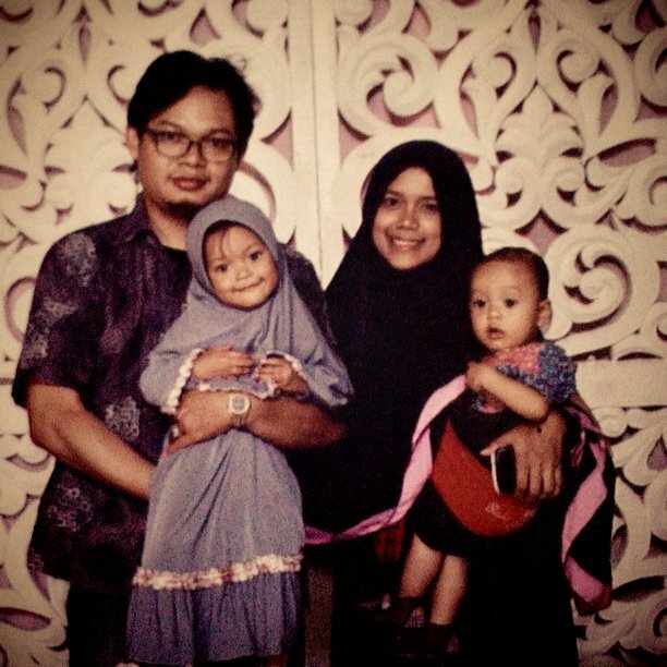 @deddiejoe 's wife, mother of two, Feeza Faza, owner @ramadyahijab