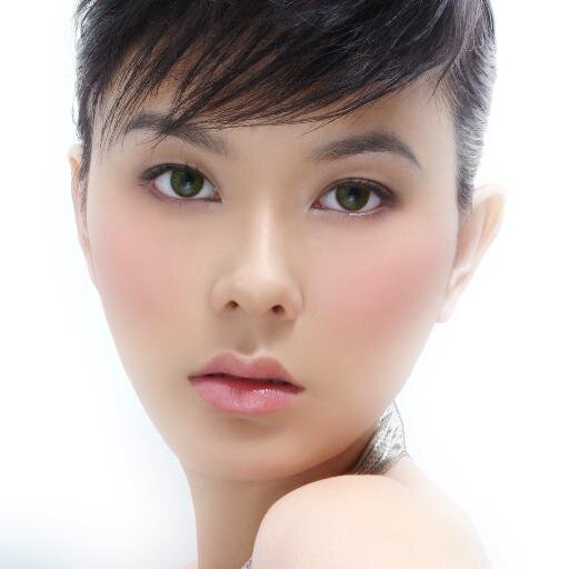 Life changes your skin. We restore it. Skin and beauty clinic.