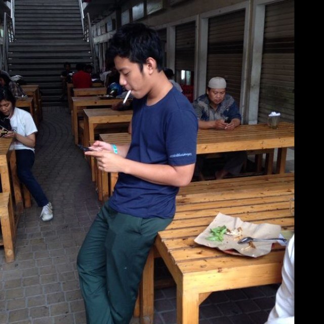 MuhamadHaryadi_'s profile picture. Liverpool & Oasis