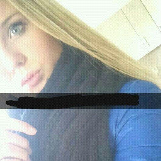 - Instagram ChelseaS__