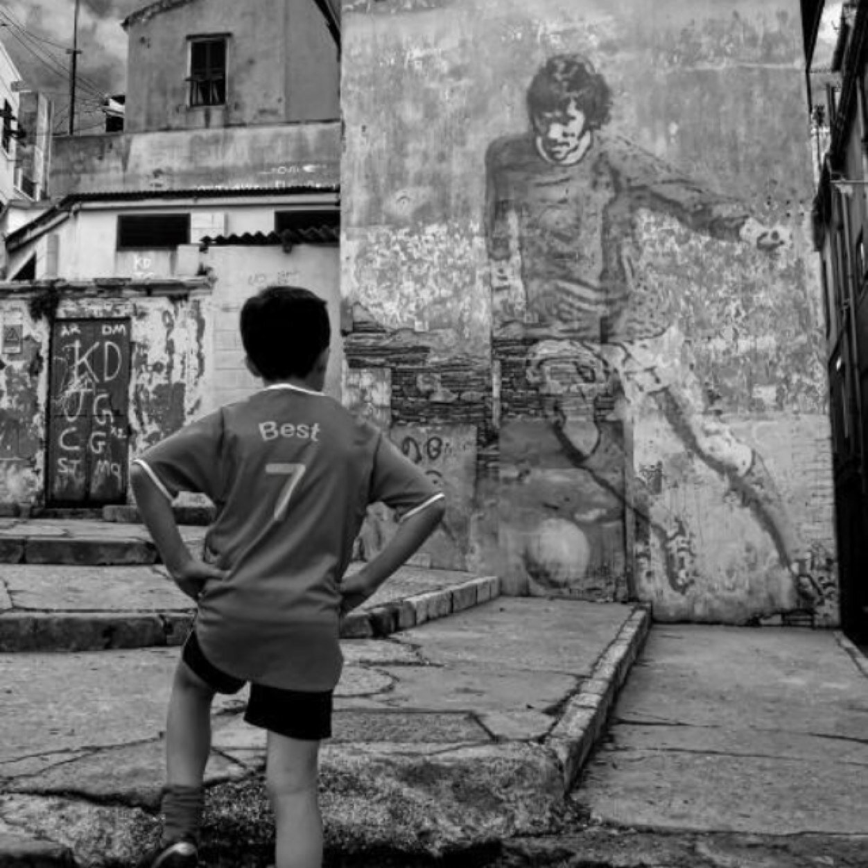 Manchester Born & Bred always a Red
Through Thick & Thin Glory & Failure United till I die #GGMU #MUFC_FAMILY 
UNITED, KIDS, WIFE