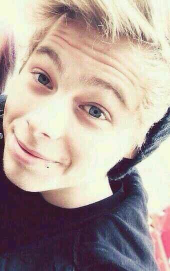 i wish i was, i wish i was, beside you.