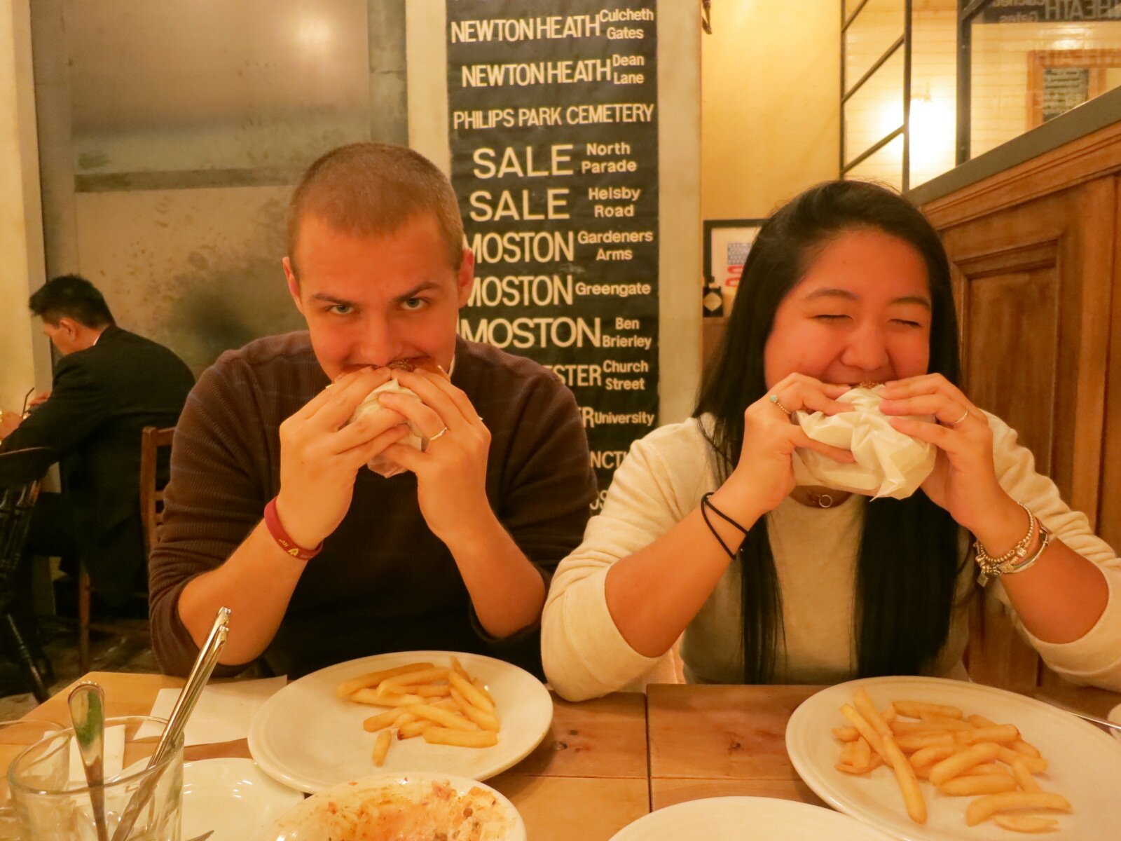 Devoted to food, and all things food. We're university students who eat all day and write about everything we put in our mouths. UAE || JPN || USA || MY