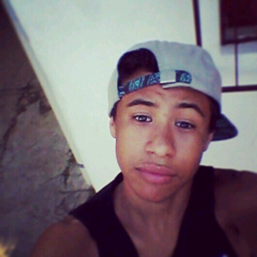 Posso estar no pior dia da minha vida  mesmo assim vou fazer de tudo para ver você sorrir, eu te amo ♥  p.Vitória