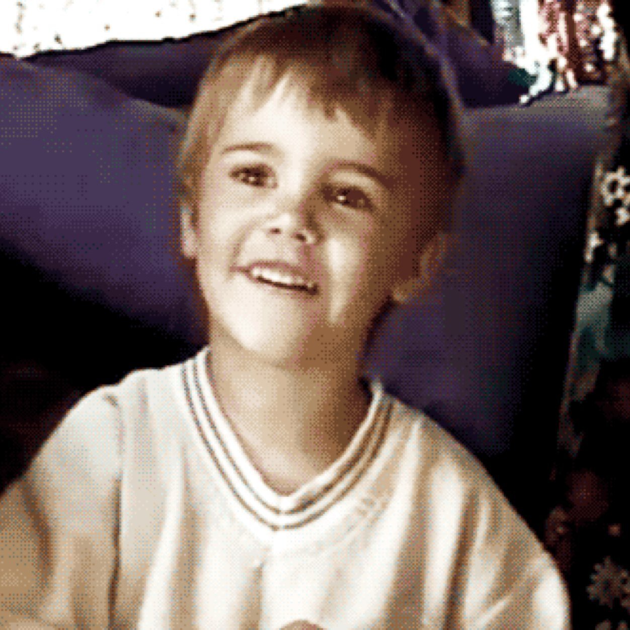 ILove_JBn1D's profile picture. there are 6 boys who put a smile on my face everyday, and i love them more than anything. Justin, Harry, Liam, Louis, Niall and Zayn.