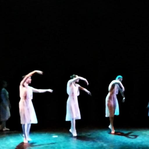 YoseliAbuin's profile picture. No hay peor mentira  que la que se ajusta a nuestros propios deseos......