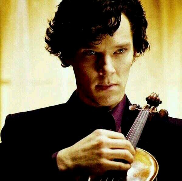 Sherlock Holmes. Consulting Detective. Don't be boring.  [RP| MV| 18+ (perhaps)] // If you want to RP, just ask
