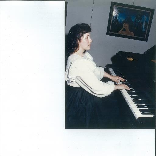 Dr. Yulia Lipmanovich is a Georgian -born concert pianist and a distinguished piano teacher. Executive Director /Founder of The Art  Of Piano Playing Inc