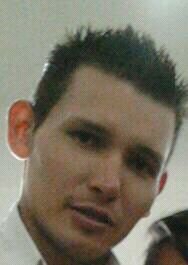 vivo en bógota soy papa de un hermoso b.b amo a mi esposa y boy hacer papa de nuevo amo a mi familia