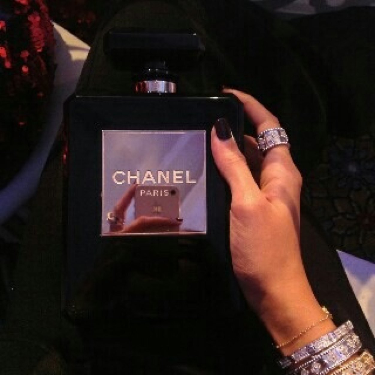 prinsisa_Remani's profile picture. انا حفيدهَ لرجل تضج المجالس بطيب ذكره وهو تحت التُراب