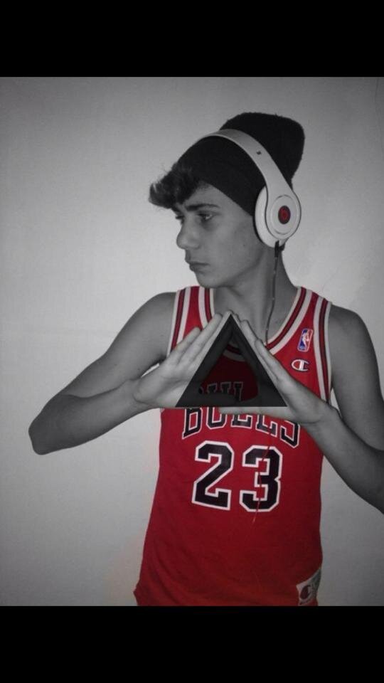 hii I'm 16 and I'm from Naples, I love my city.
alive swag
#spaceman#end#emperor