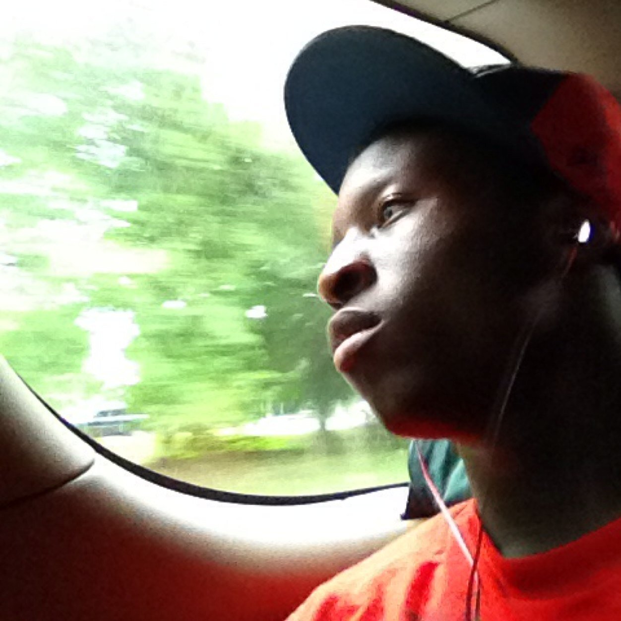 V1dM4st3R's profile picture. Photographer 📸, Gamer🕹🎮, Streamer 🎧🖥🎥and when life is going crazy just come watch me be weird or we can take photos the choice is yours