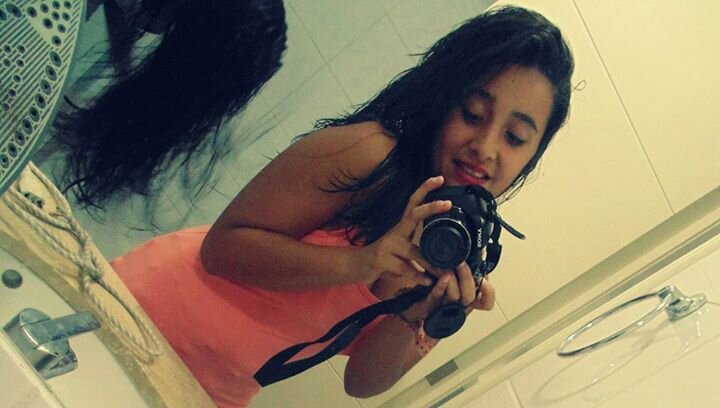 Emms..tengo 13.....Soy BELIEBER FOREVER AND FREDOLIEBER...... Tekaeme