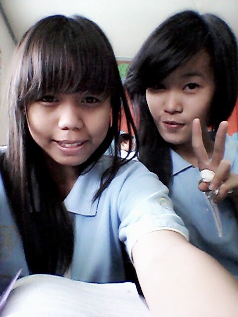 viviandrianivi's profile picture. Aku hanya seorang gadis biasa yang memiliki banyak  :')