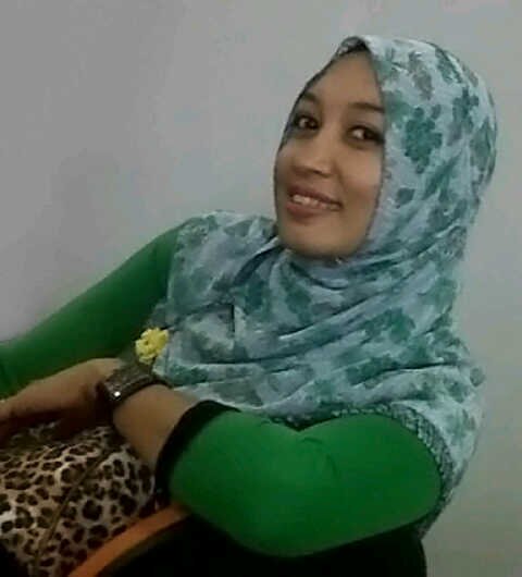 ak Muslim.. Alloh Tuhanq, Muhammad Nabiq, n Suamiku Kelak Imamq..