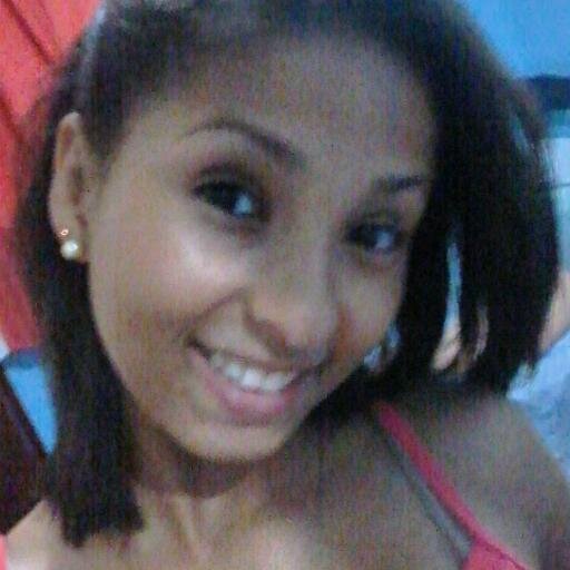 Por Fora a Menina que Muitos Julgam Por dentro a Mulher que Poucos Conhecem  xD

#BeyonceLinda ;D