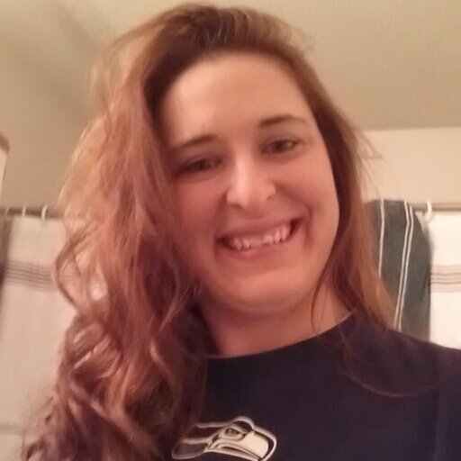 Mother of 4 awesome little people and wife of a great coach. #Husker by blood & #Hokie by marriage. #LincolnHighLinks #SeattleSeahawks #12thMan