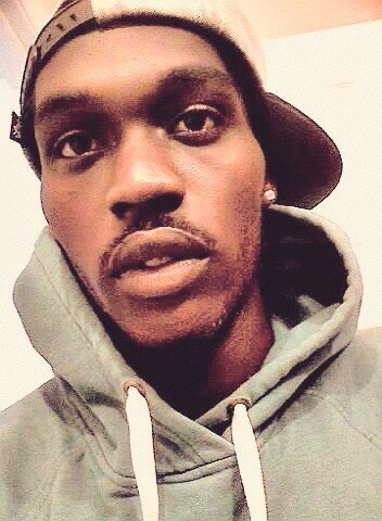 Charlie Hollins! #FineAssNigga#SkateEveryDamnDay.Skating is my life. Music is my death. Family brings me to life. Money puts my world in orbit.
