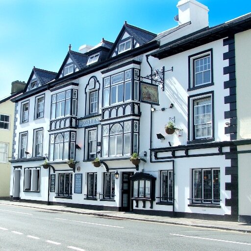Great Accommodation, Great Beers, Great Food and Live Music + Sports