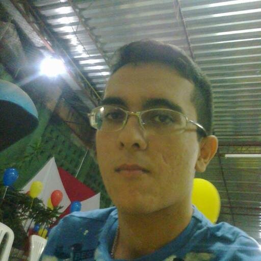 Sou uma pessoa que gosta de música,rpg,games e quadrinhos