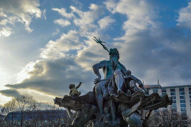 dbuva3's profile picture. Music, Food, Culture, and Finance.