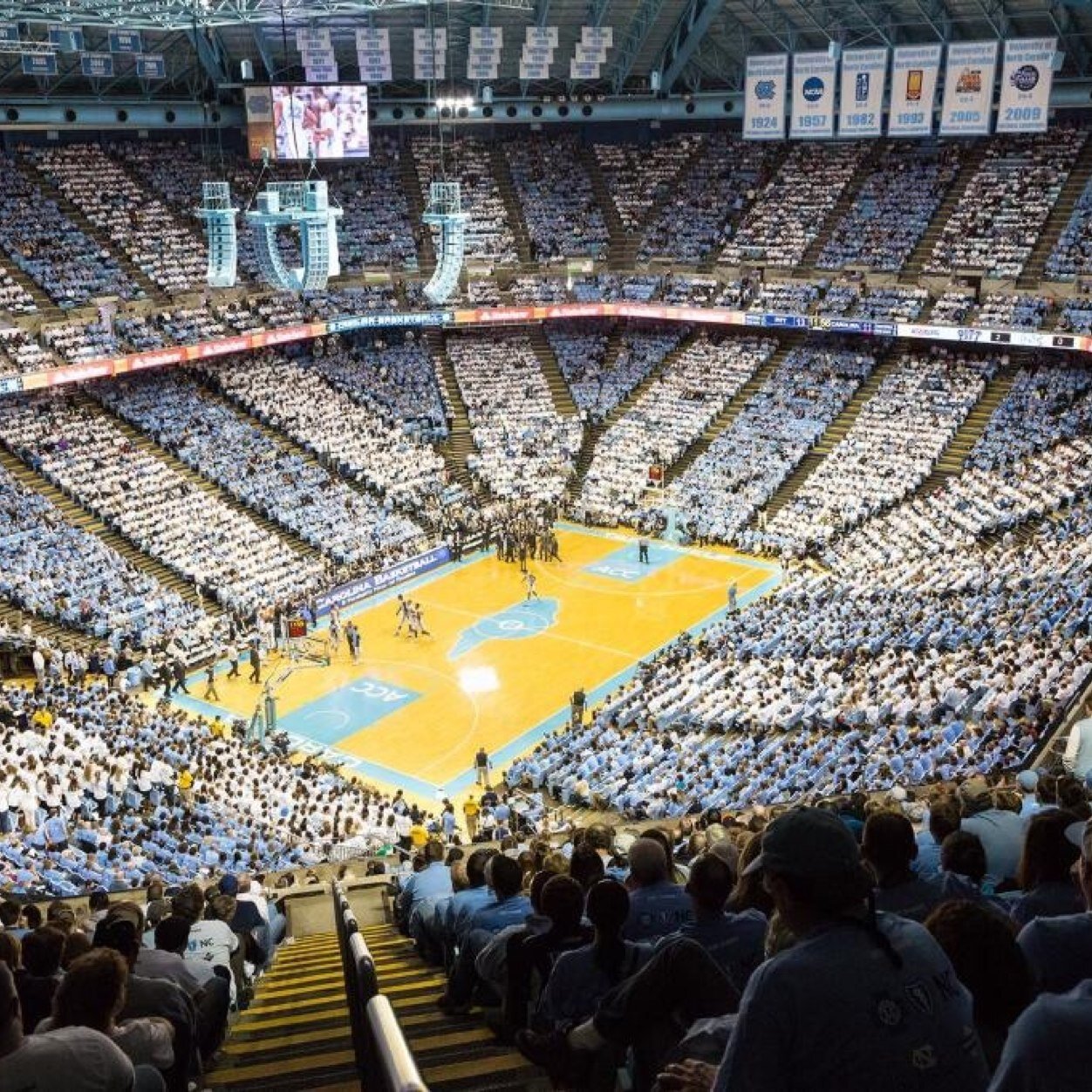 I love the UNC Tar Heels and The Green Bay Packers. I BLEED CAROLINA BLUE!