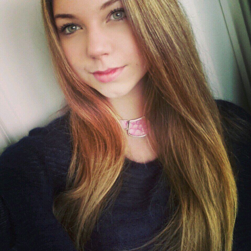 Insta: @x_CarmenG