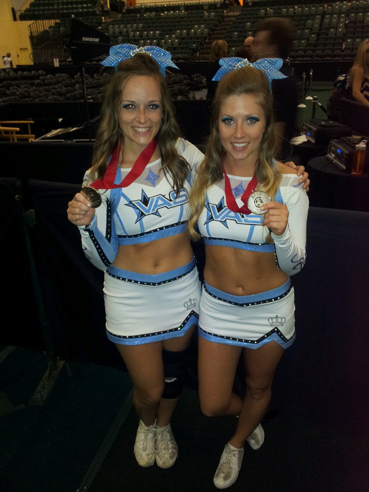 l_jonezy's profile picture. 