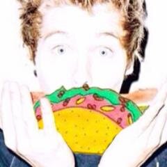 follow @KEEEPCALUM instead ily stay fab