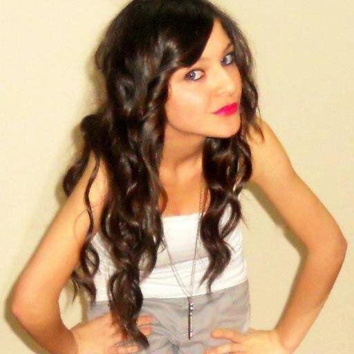 HulyaY1's profile picture. 