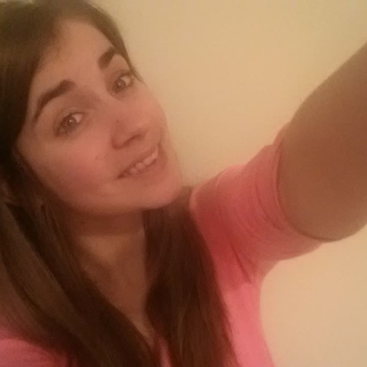 Im Abby,15, Freshman and i love one direction,austin mahone,justin bieber, country and RESTLESS ROAD :)