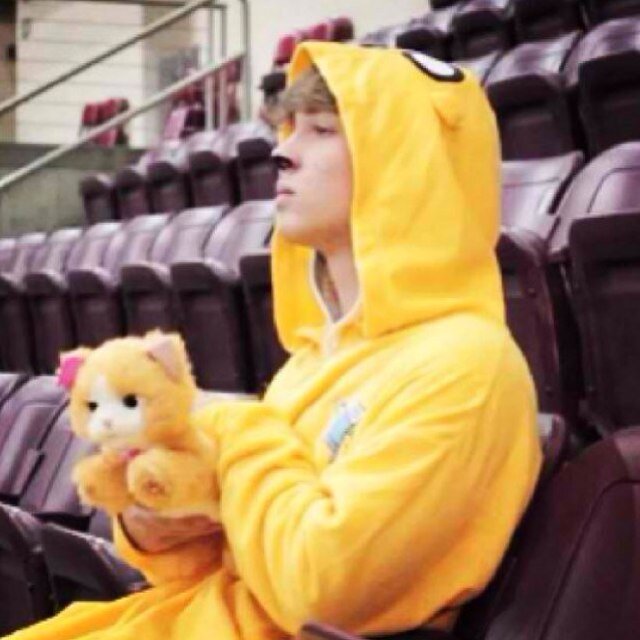 Emblem3MTL's profile picture. Never lose hope! because when the sun goes down the stars come out